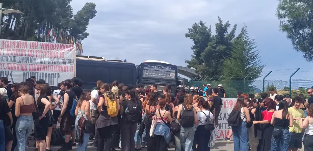 Φοιτητές σε διαμαρτυρία