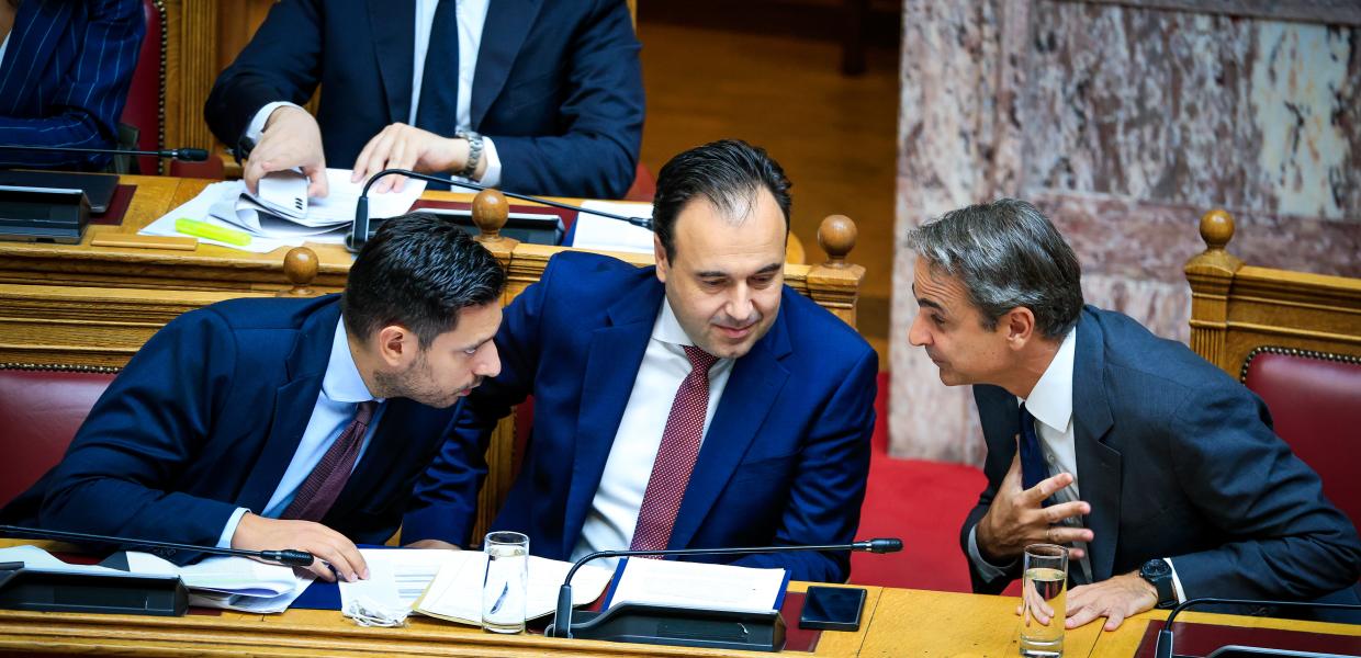 Κυριάκος Μητσοτάκης, Κωνσταντίνος Πιερρακάκης και Δημήτρης Παπαστεργίου