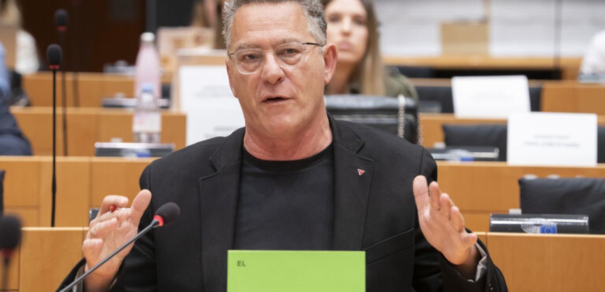 Αρβανίτης