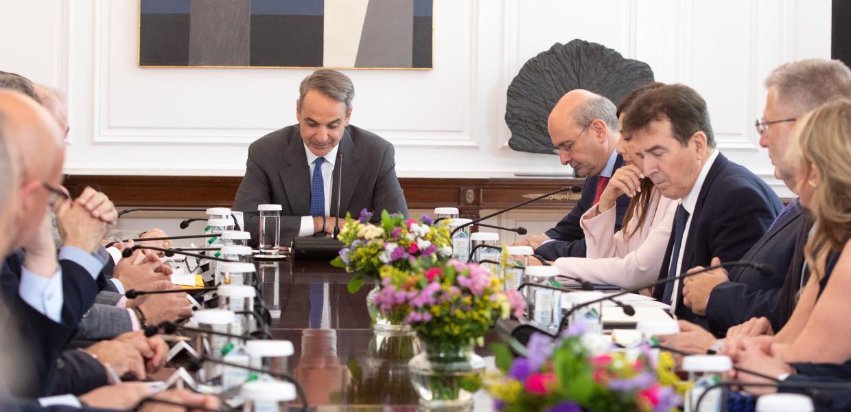 Συνάντηση Μητσοτάκη με πρυτάνεις
