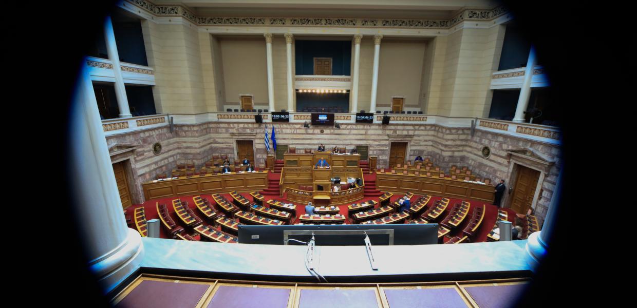 Η αίθουσα της ολομέλειας της Βουλής