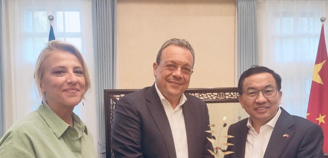 Συνάντηση του προέδρου του ΣΥΡΙΖΑ-ΠΣ, Σωκράτη Φάμελλου με τον πρέσβη της Λαϊκής Δημοκρατίας της Κίνας, Σιάο Τζουντσένγκ