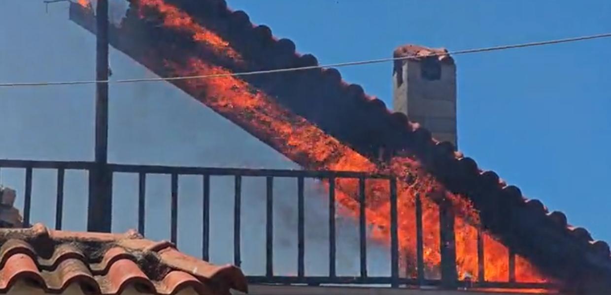 Φωτιά σε σπίτι στο Κορωπί