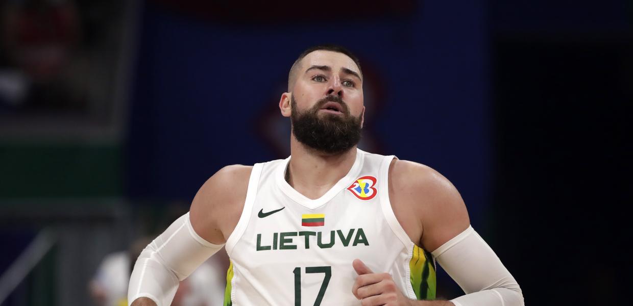 Ο Jonas Valanciunas 