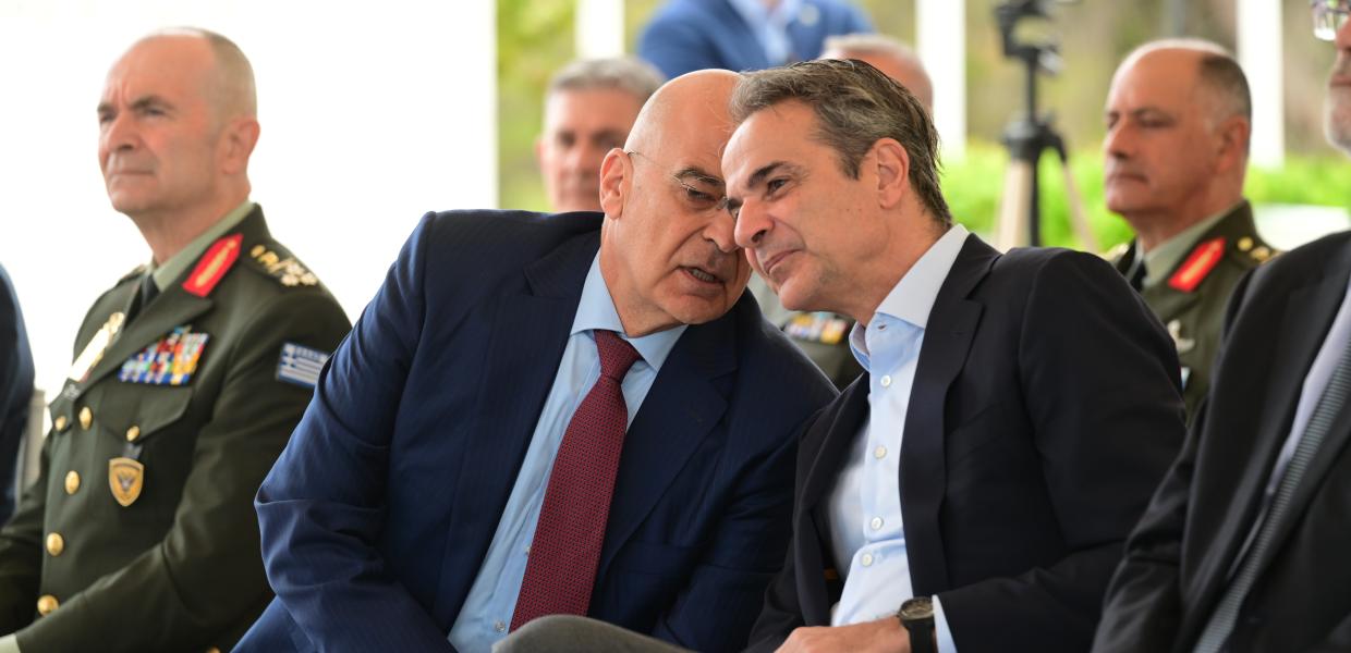 Ο Κυριάκος Μητσοτάκης και ο Νίκος Δένδιας