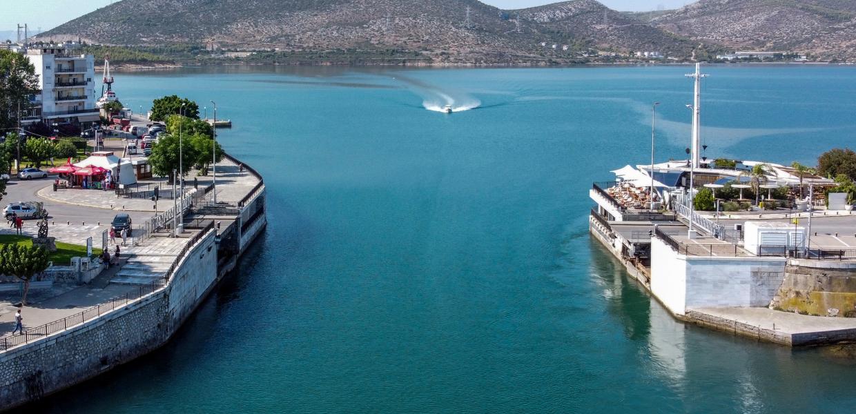  Παλαιά Γέφυρα του Ευρίπου στη Χαλκίδα,