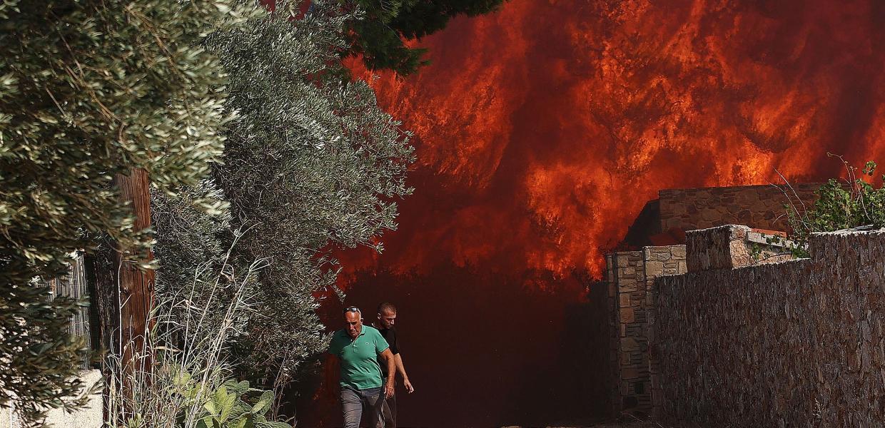 Φωτιά στην Κερατέα