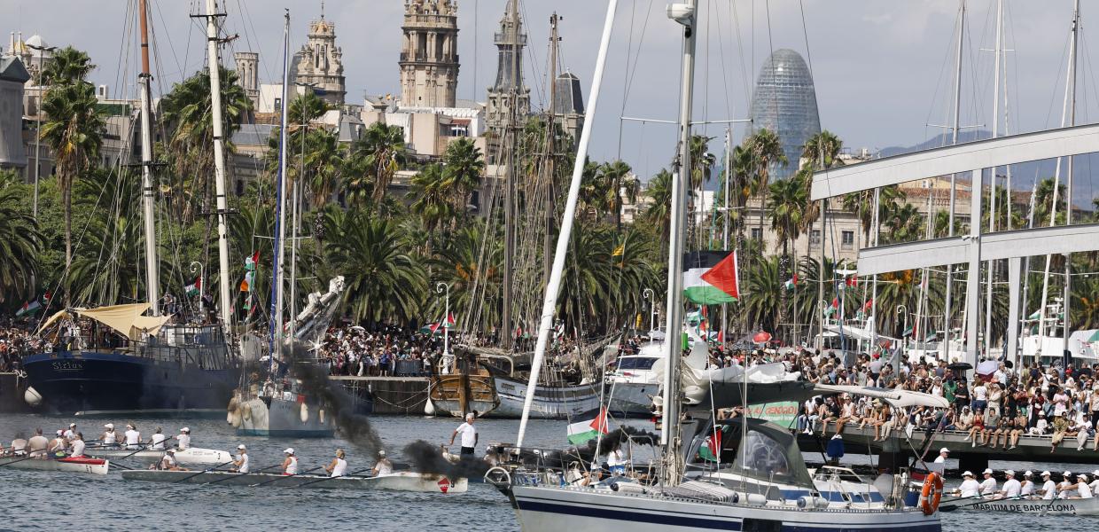 O στολίσκος πλοίων Global Sumud Flotilla που θέλει να σπάσει τον ισραηλινό αποκλεισμό της Λωρίδας της Γάζας