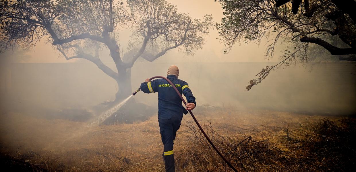 Φωτιά στην Κερατέα