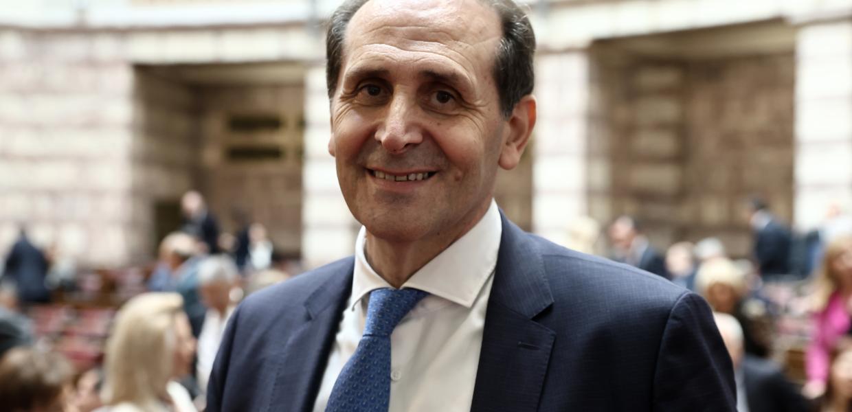 Ο Απόστολος Βεσυρόπουλος