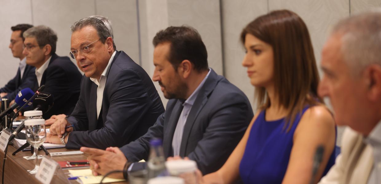 Ο Σωκράτης Φάμελλος