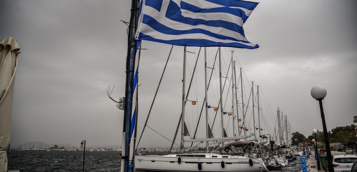 καιρός συννεφιά βροχή