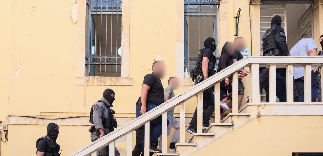 ΑΠΟΛΟΓΙΕΣ ΜΕΛΩΝ ΜΑΦΙΑΣ ΣΤΗΝ ΚΡΗΤΗ