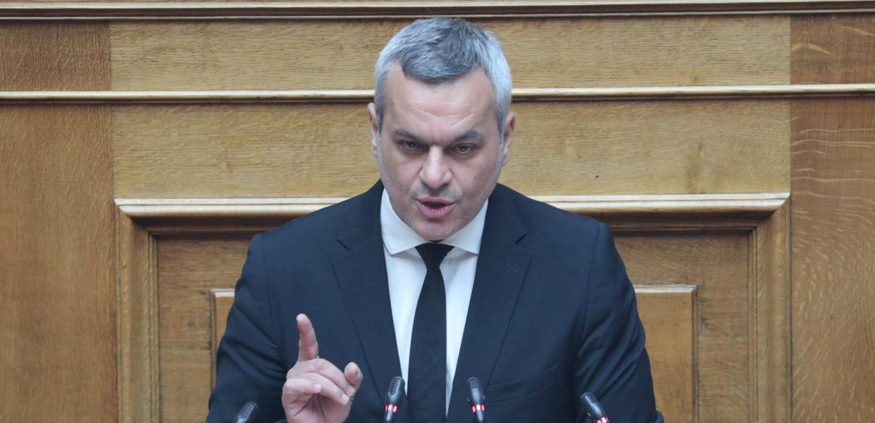 Χάρης Μαμουλάκης