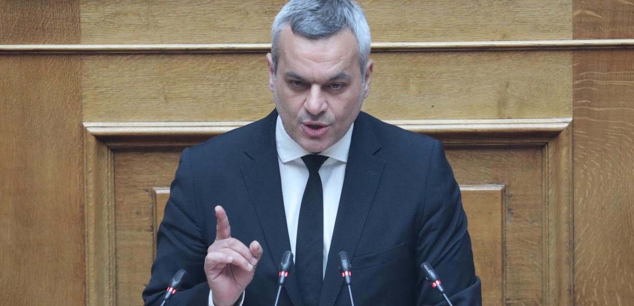 Χάρης Μαμουλάκης