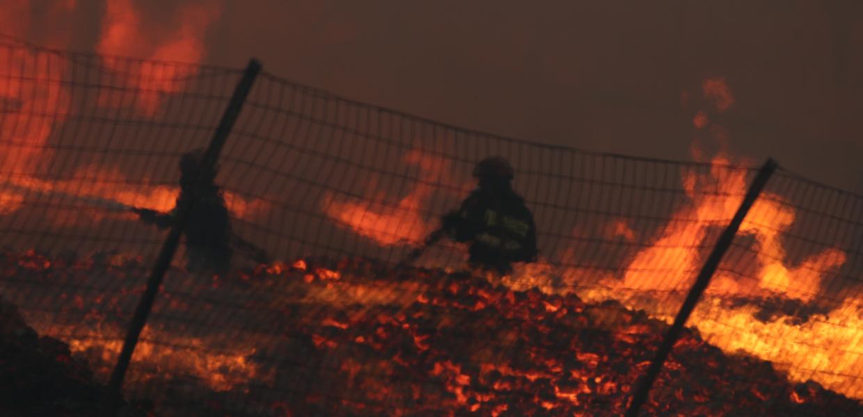Φωτιά στο Μενίδι