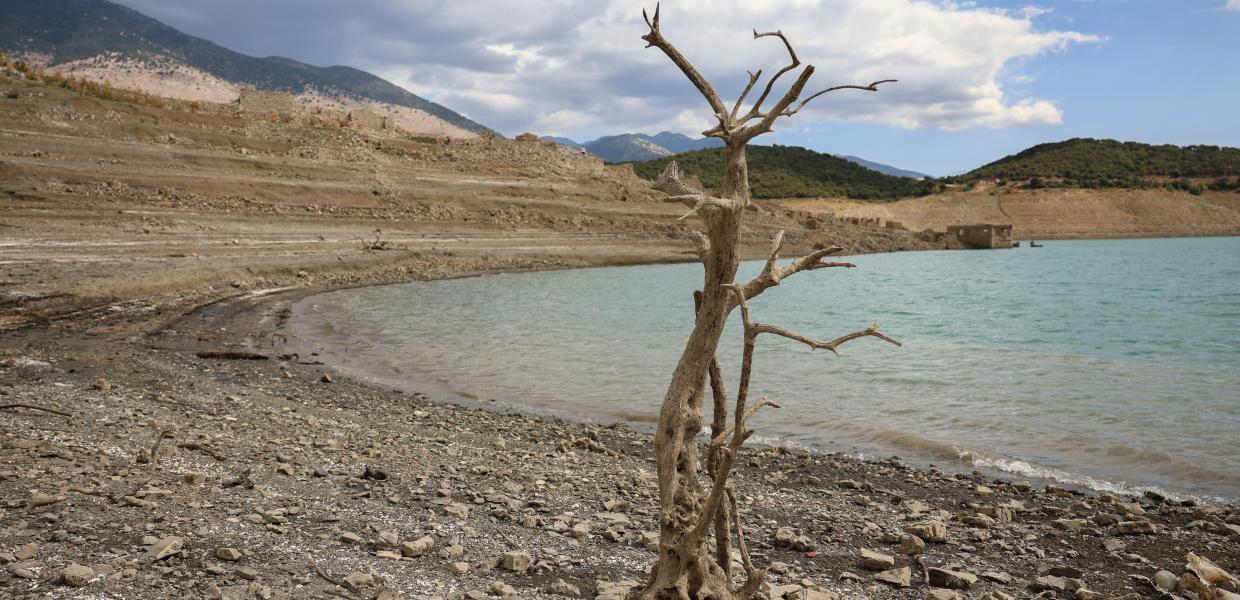 λίμνη Μόρνου Μόρνος