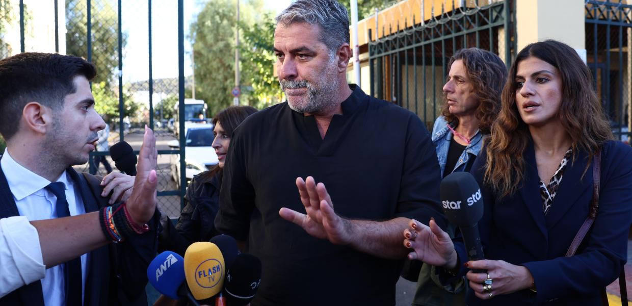 O Βασίλης Μπισμπίκης