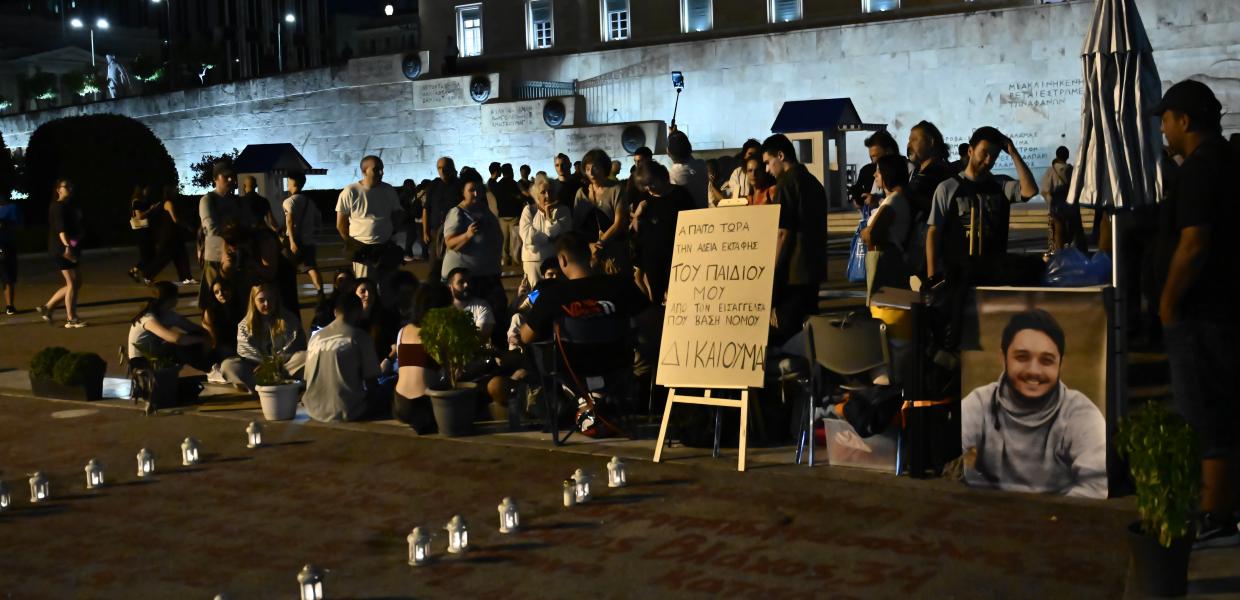 Συγκέντρωση αλληλεγγύης στον Πάνο Ρούτσι στο Σύνταγμα 