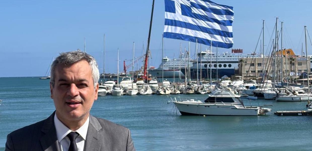 Ο Χάρης Μαμουλάκης στις εκδηλώσεις για την 28η Οκτωβρίου στο Ηράκλειο Κρήτης