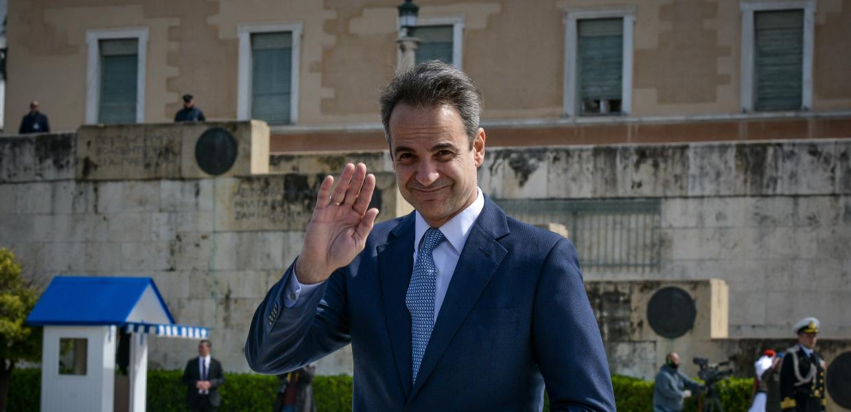 Ο Κυριάκος Μητσοτάκης στον Άγνωστο Στρατιώτη