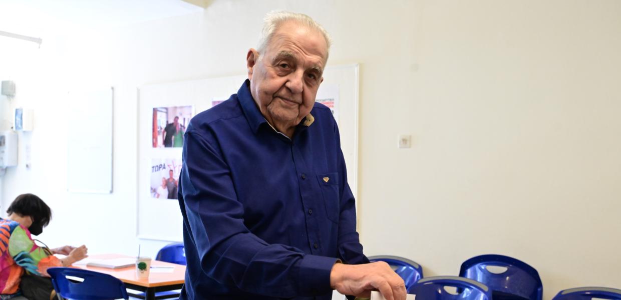 ΑΛΕΚΟΣ ΦΛΑΜΠΟΥΡΑΡΗΣ