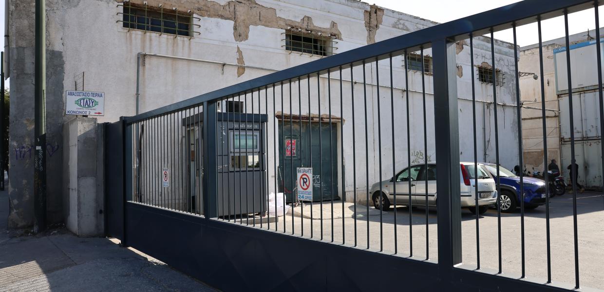 Το αμαξοστάσιο του ΗΣΑΠ στον Πειραιά όπου έγινε το εργατικό δυστύχημα