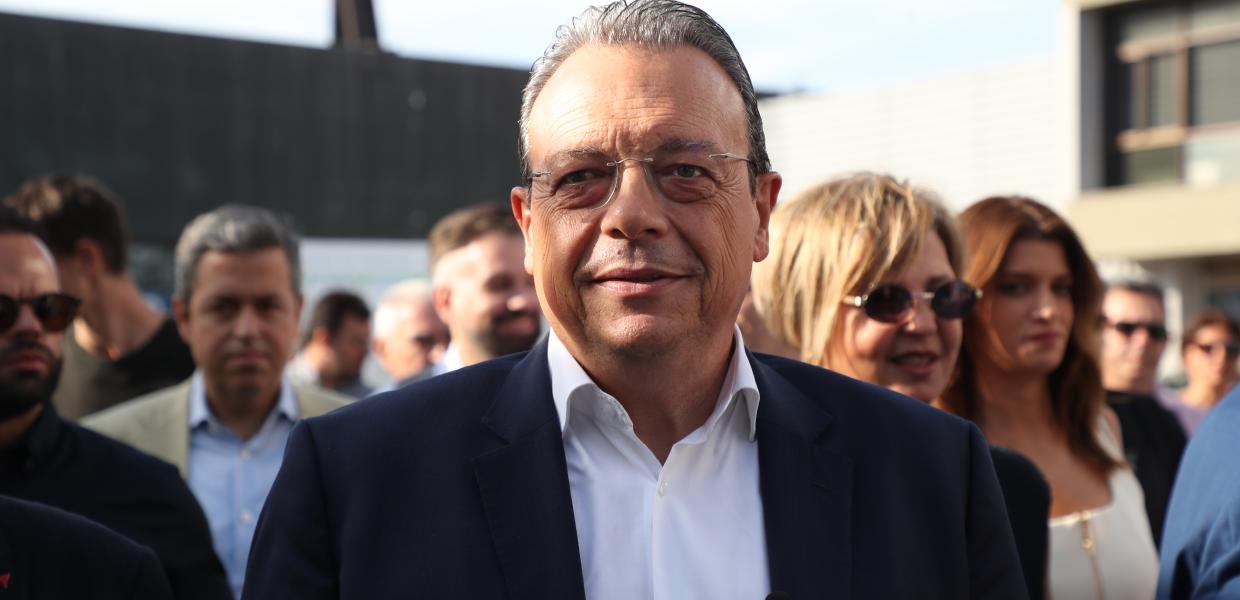 Φάμελλος 
