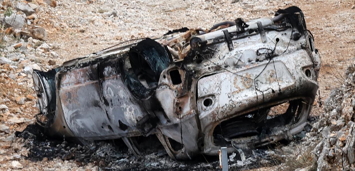 Δολοφονία Αράχωβα - Στις φλόγες το ΙΧ των εκτελεστών - Το πυρπόλησαν για να εξαφανίσουν τα ίχνη