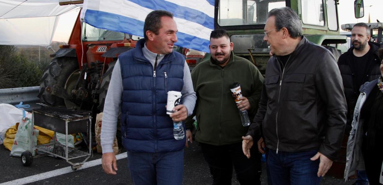 Επίσκεψη του προέδρου του ΣΥΡΙΖΑ-ΠΣ, Σωκράτη Φάμελλου στο αγροτικό μπλόκο στον Ε65