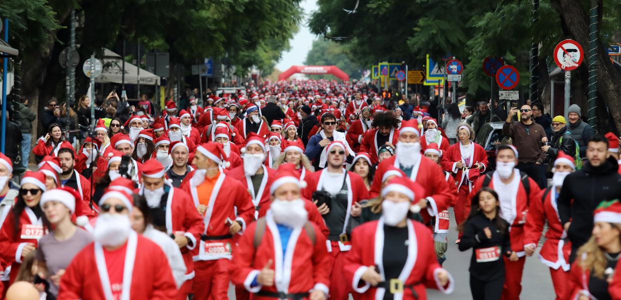 ATHENS SANTA RUN 2025 στο κέντρο της Αθήνας