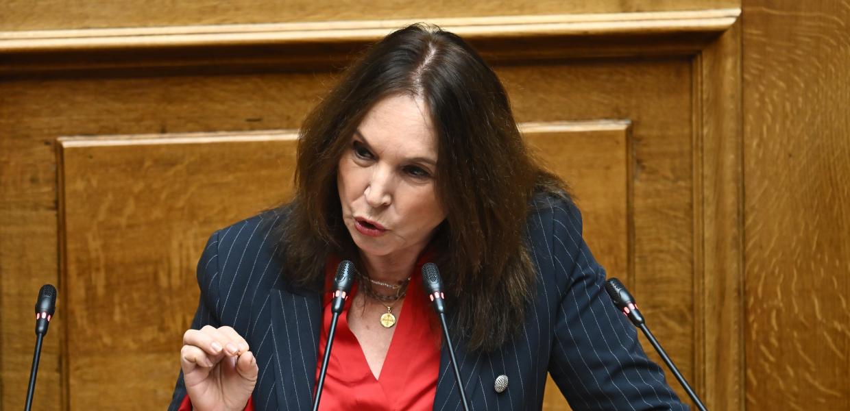 H ΚΑΛΛΙΟΠΗ ΒΕΤΤΑ ΣΤΟ ΒΗΜΑ ΤΗΣ ΒΟΥΛΗΣ