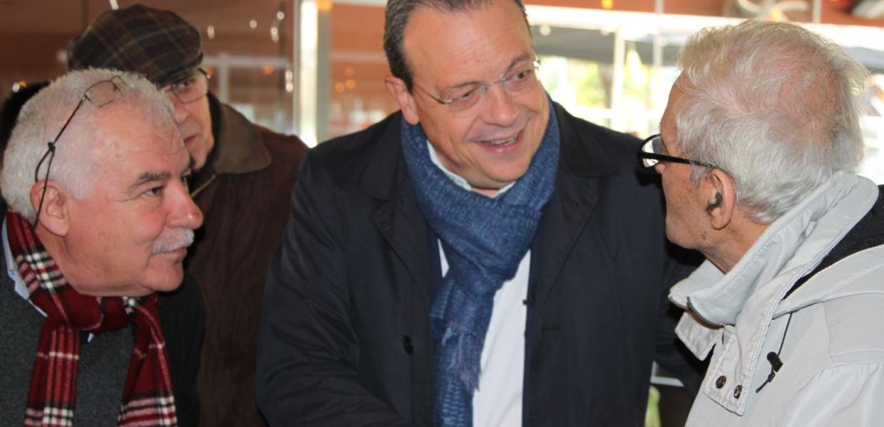 Ο Σωκράτης Φάμελλος σε περιοδεία στο Περιστέρι