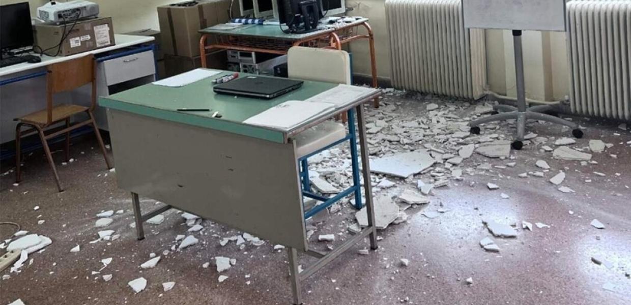 Έπεσαν σοβάδες σε σχολική αίθουσα σε δημοτικό σχολείο στο Γαλάτσι