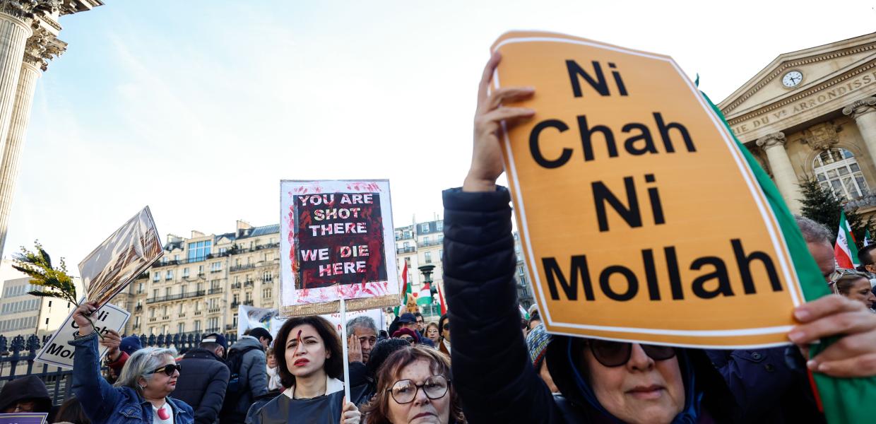 Συγκέντρωση αλληλεγγύης στον ιρανικό λαό στην Place du Panthéonin στο Παρίσι, 17/01/2026