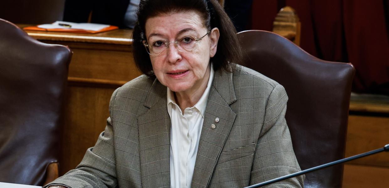 Μενδώνη