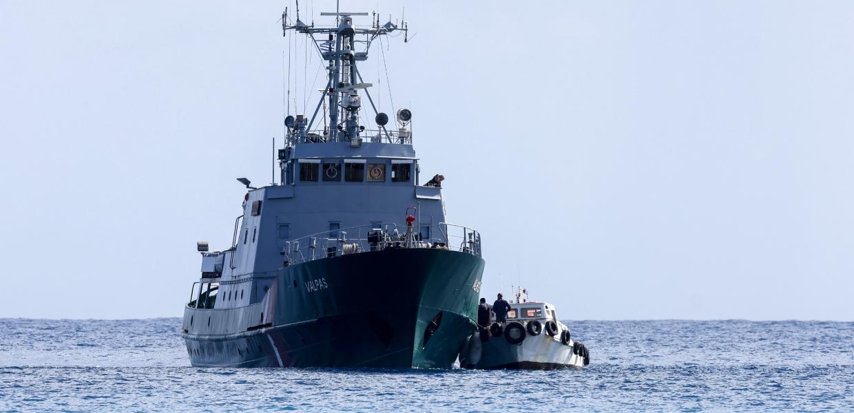Ναυάγιο με νεκρούς μετανάστες ανοικτά των Καλών Λιμένων Κρήτης. Μεταφορά διασωθέντων μεταναστών στο λιμάνι Καλών Λιμένων