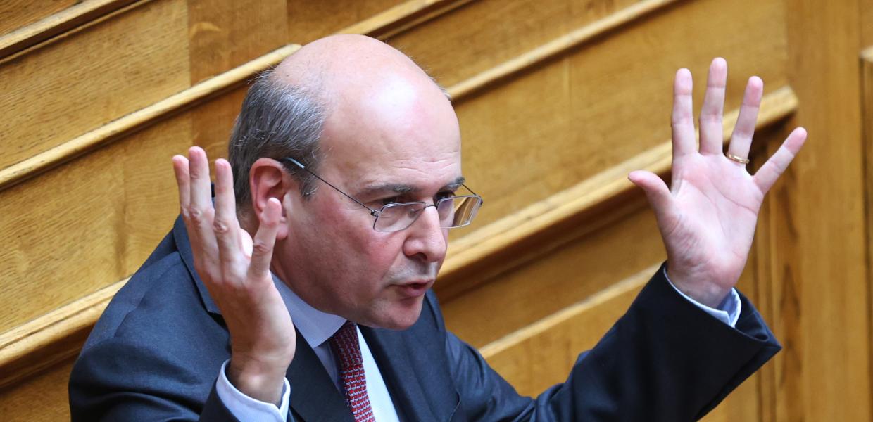 Ο Χατζηδάκης στη Βουλή