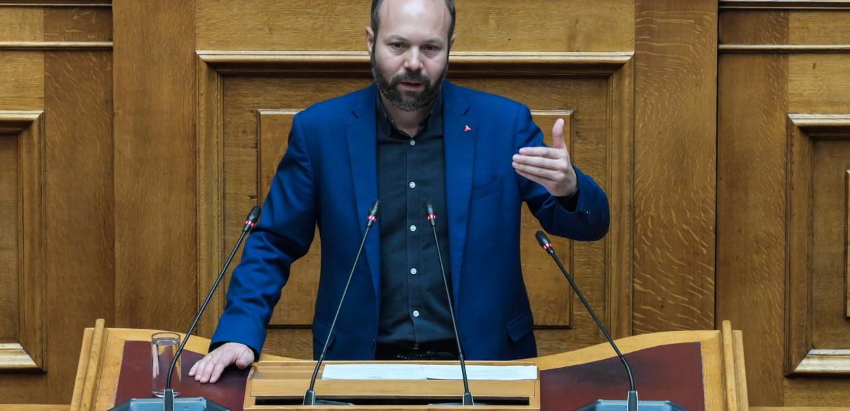 Ενότητα και ανασύνθεση για άλλο μείγμα πολιτικής και ισχυρό 