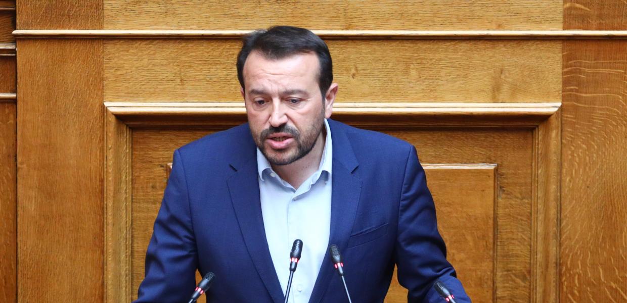 Ποια αναστολή; Θα παραδώσει την εντολή ο Φάμελλος;