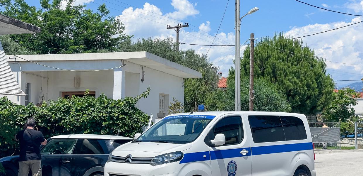 Νεκροί μητέρα και γιος, ανακρίνεται 65χρονος - Τι εξετάζουν 