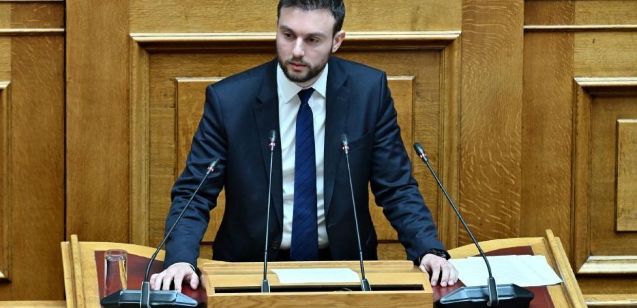Άθλια πρόκληση Φλώρου – Ζήτησε να ανοίξουν η Μακρόνησος και 