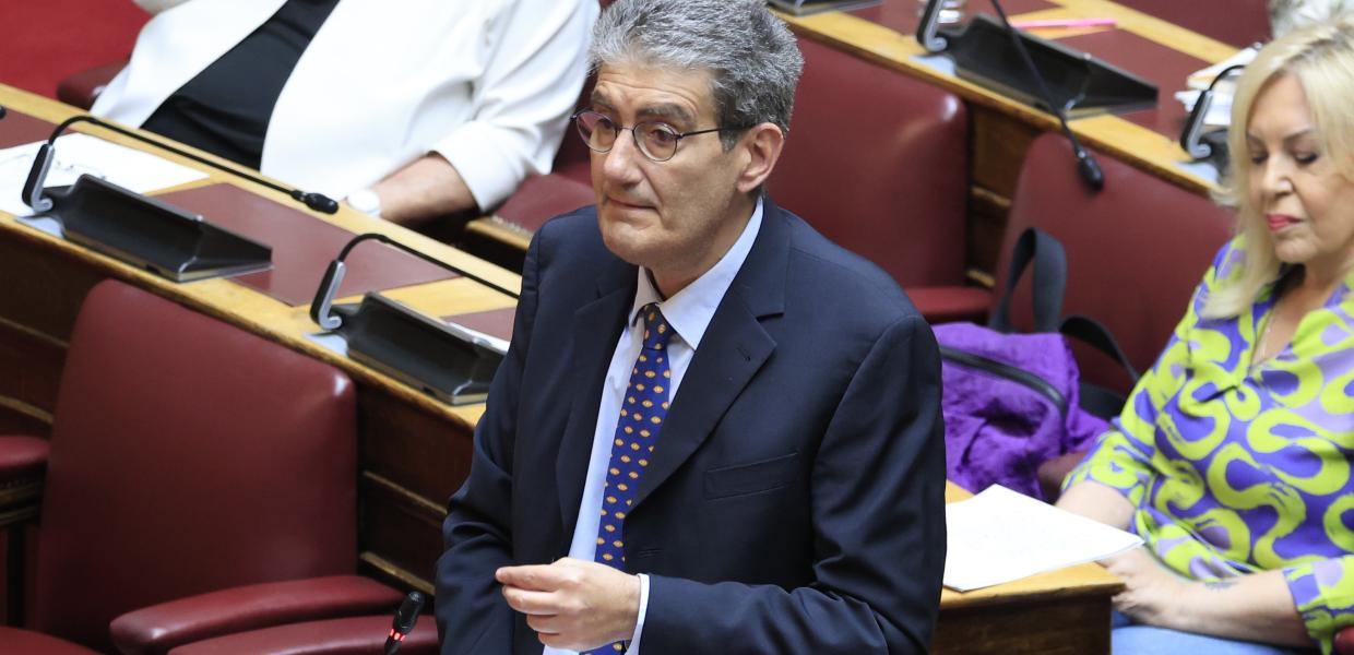 Η βουλευτική έδρα δεν είναι προσωπικό περιουσιακό 