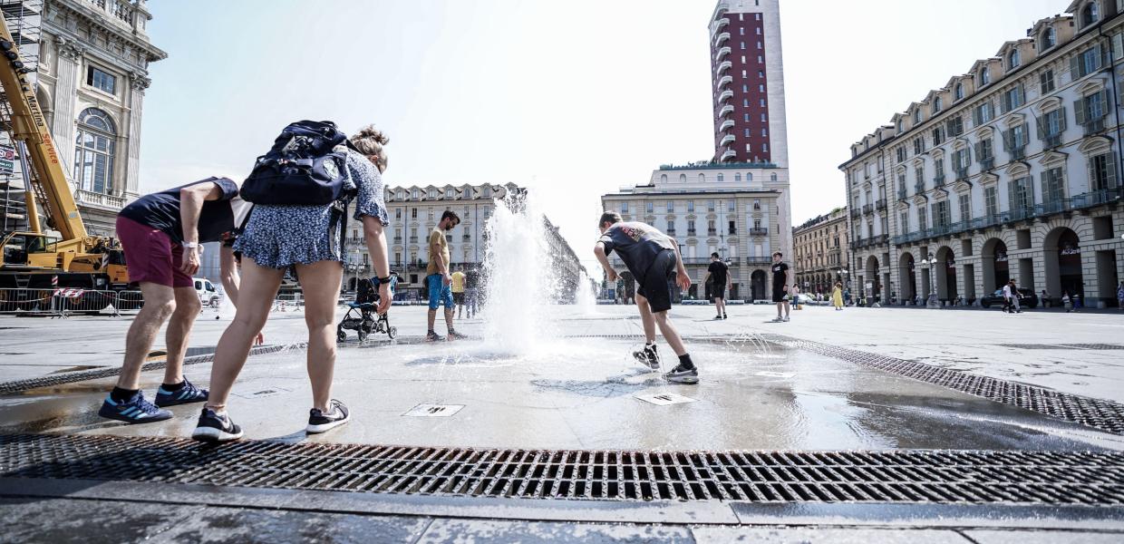 Κύμα μεγάλης ζέστης θα πλήξει από την Τετάρτη τη νότια και κ