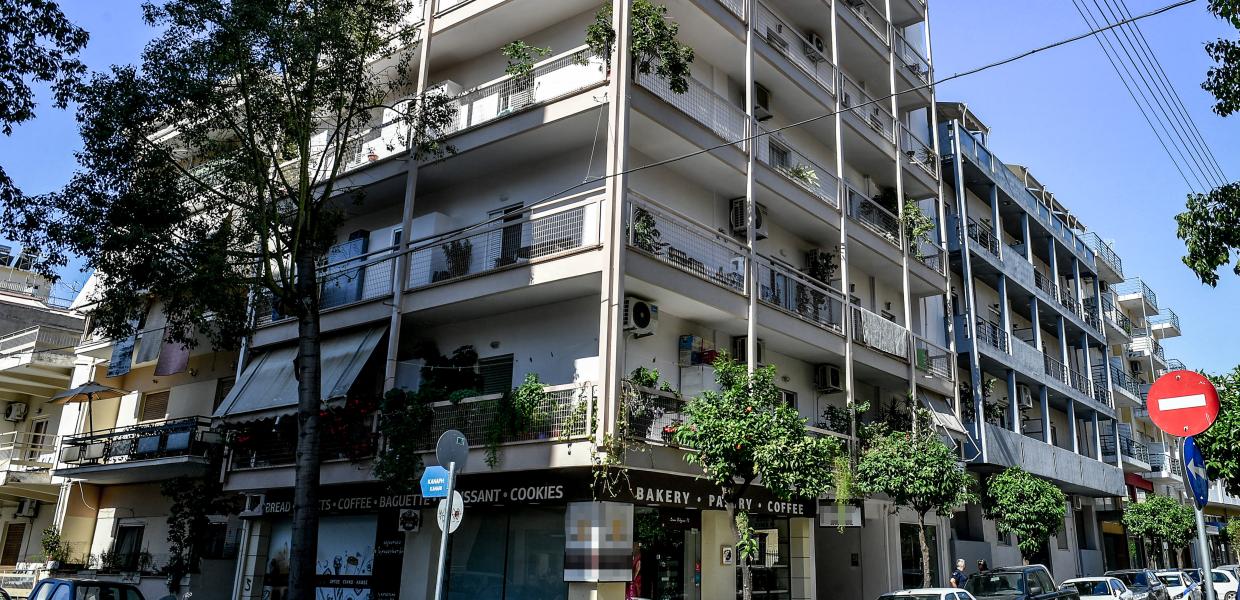 Το σπίτι όπου έγινε η γυναικοκτονία στην Καλαμάτα