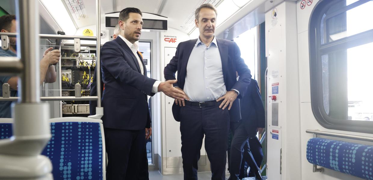 Ο Κυρανάκης και ο Μητσοτάκης σε συρμό του μετρό
