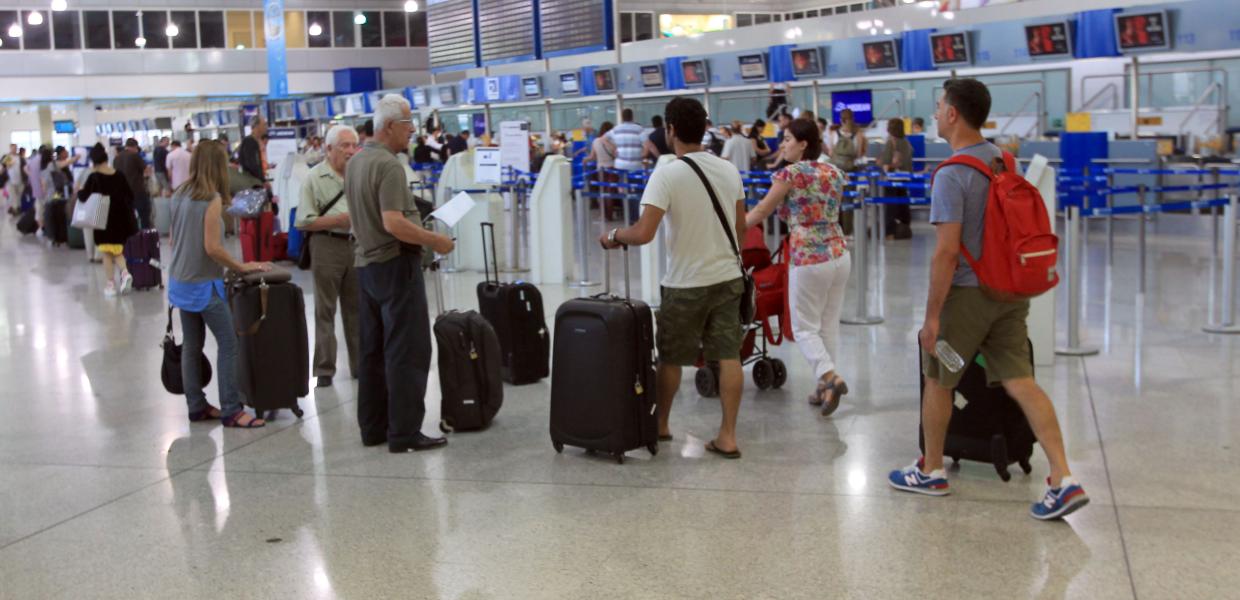 ΣΥΝΩΣΤΙΣΜΟΣ ΣΤΟ ΑΕΡΟΔΡΟΜΙΟ