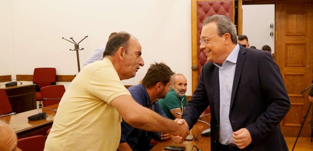 Συνάντηση του προέδρου του ΣΥΡΙΖΑ-ΠΣ, Σωκράτη Φάμελλου με αντιπροσωπεία της Πανελλαδικής Επιτροπής Μπλόκων