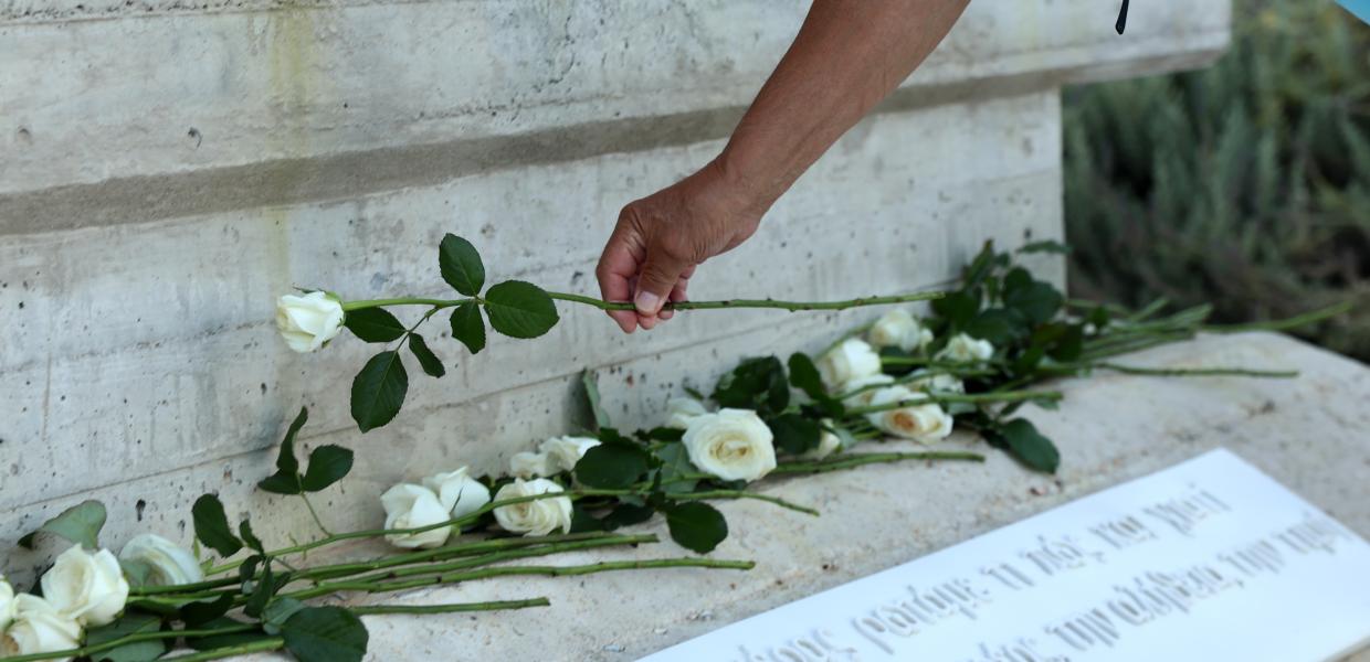 Μνημείο για τους νεκρούς από την φωτιά στο Μάτι