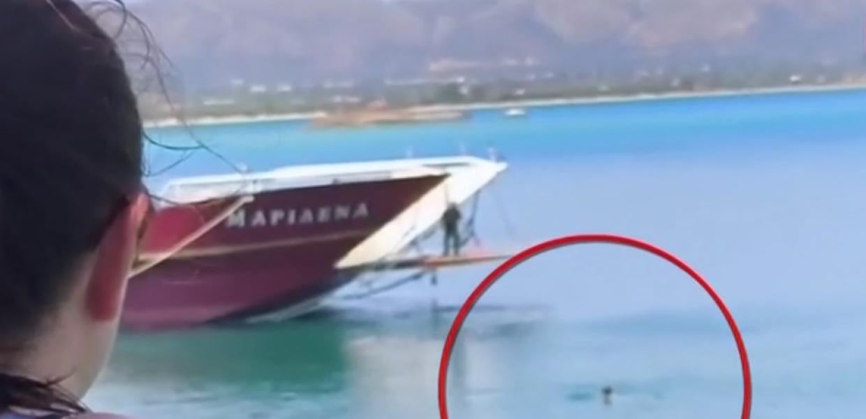 Το πλοίο με ανοιχτό καταπέλτη